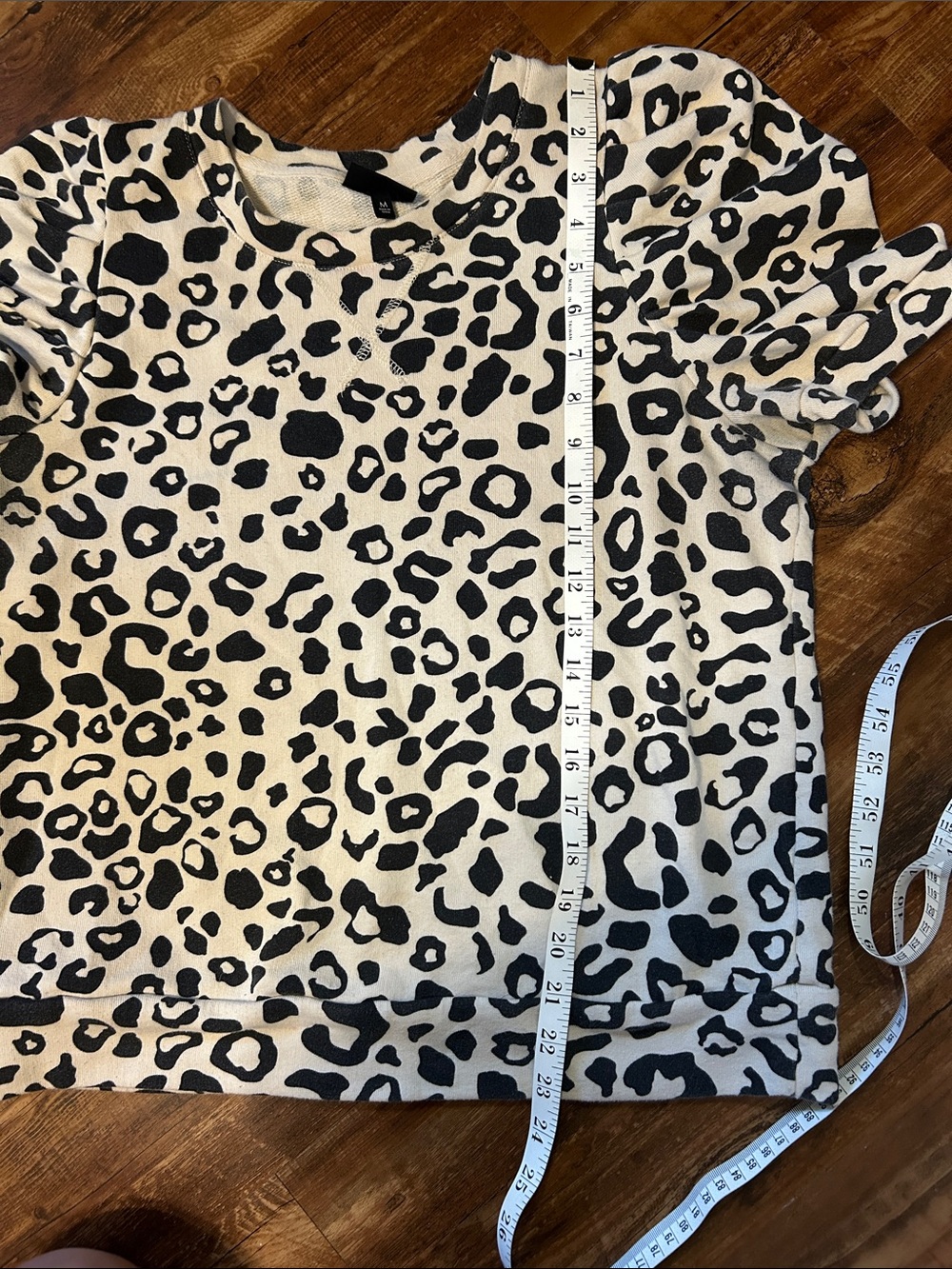 Who What Wear Beige and Black Leopard Puff-Sleeve Top - Picture 9 of 9